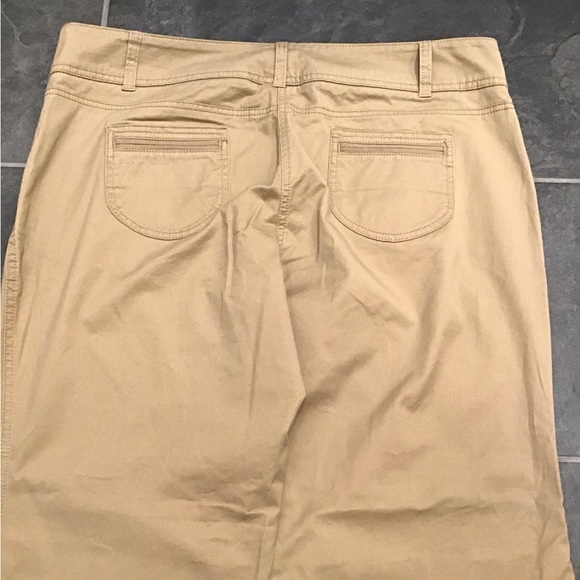 NY & CO Wide Leg Flare Stretch Cotton Tan Khaki Pant SZ 18P - Picture 6 of 14